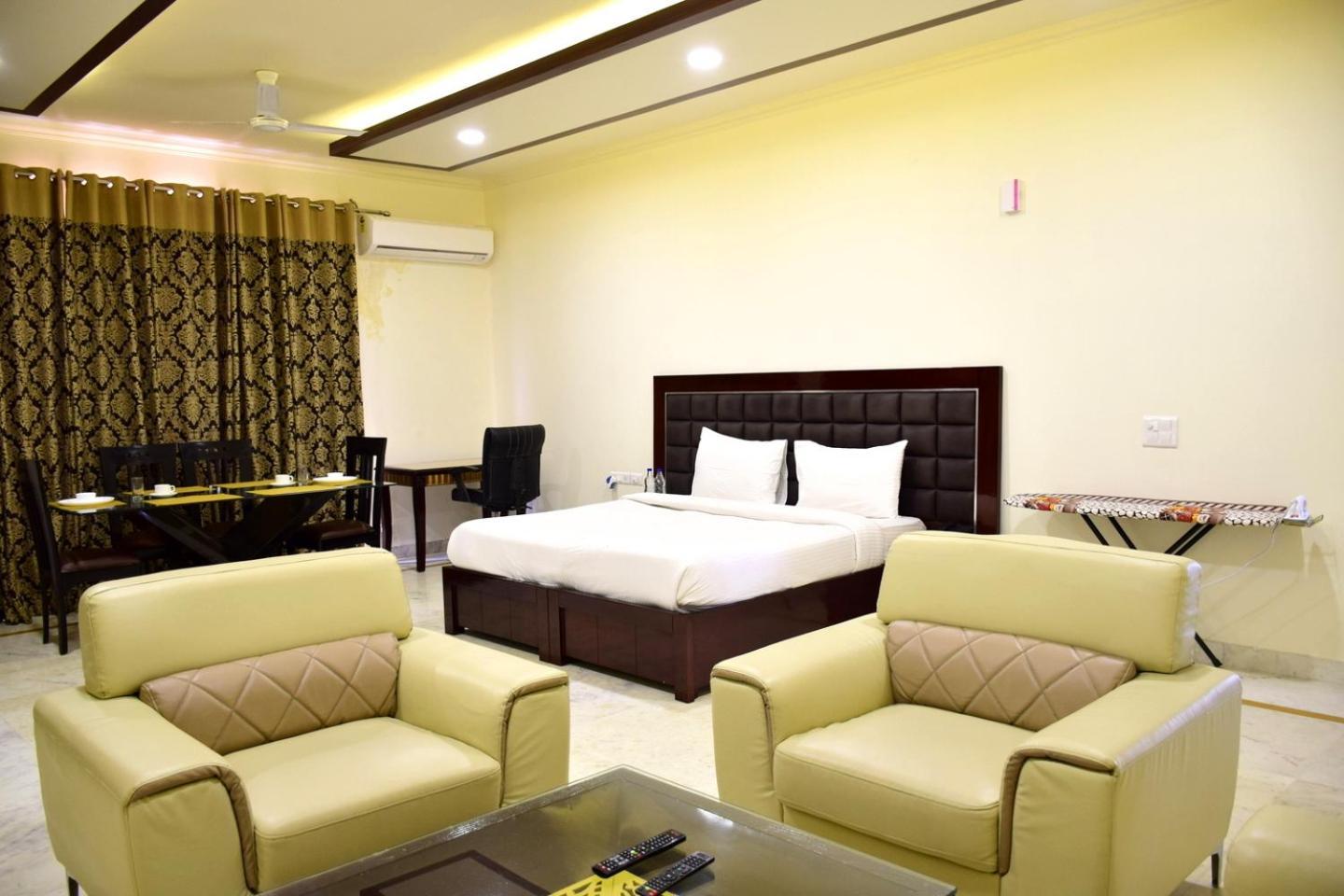 When In Gurgaon - Artemis Hospital 1 Min Walk, Fortis & Medanta 4 Mins Drive Exterior foto